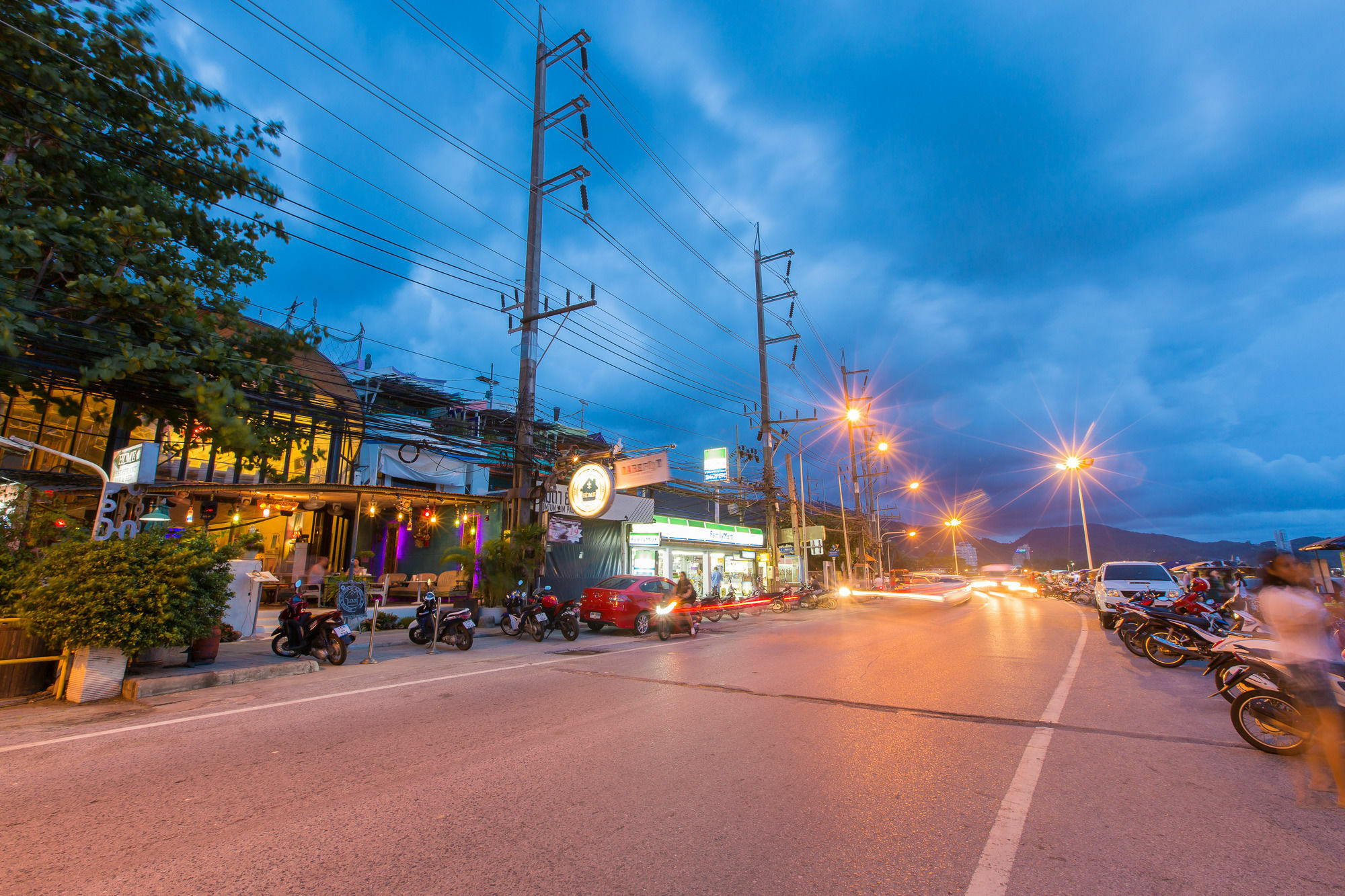 Barefoot Hotel Kalim Beach Front Patong Εξωτερικό φωτογραφία